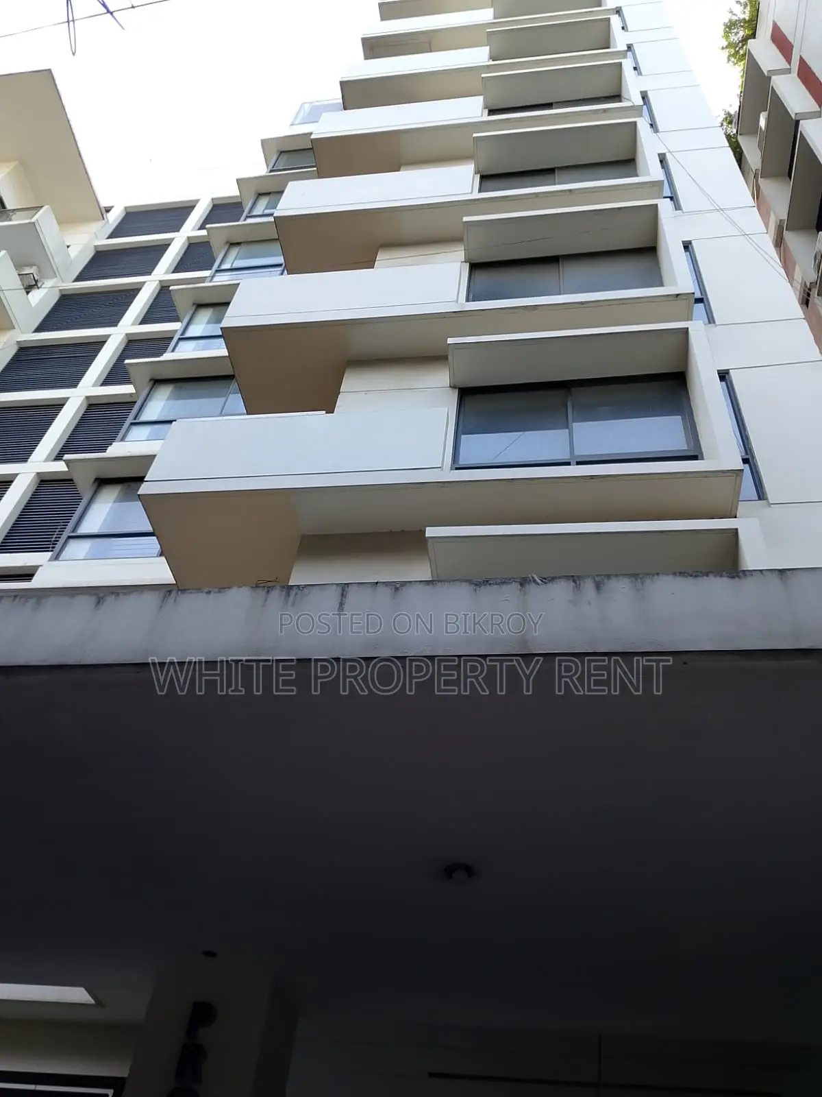 3bdrm Apartment in White Property, Gulshan for rent