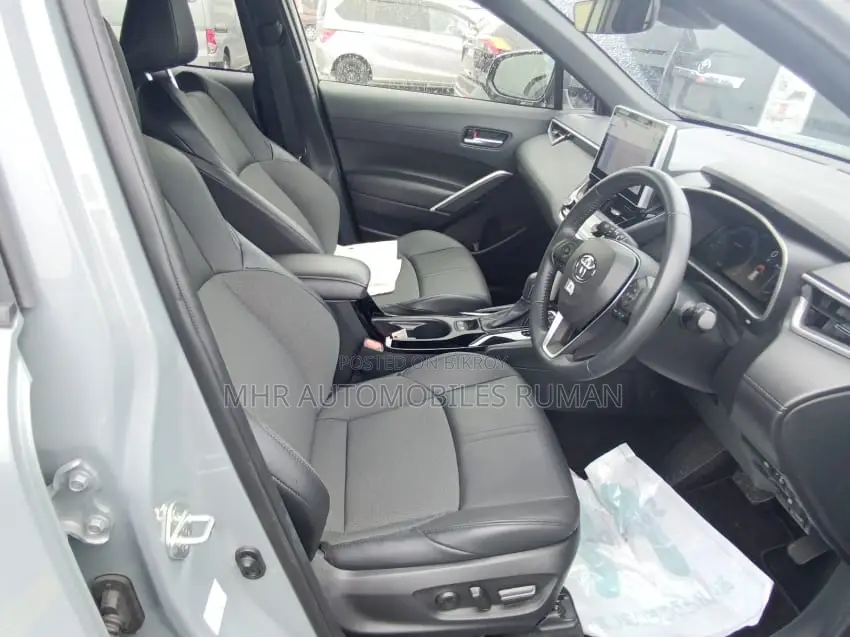 Toyota Corolla Cross 2024 Gray