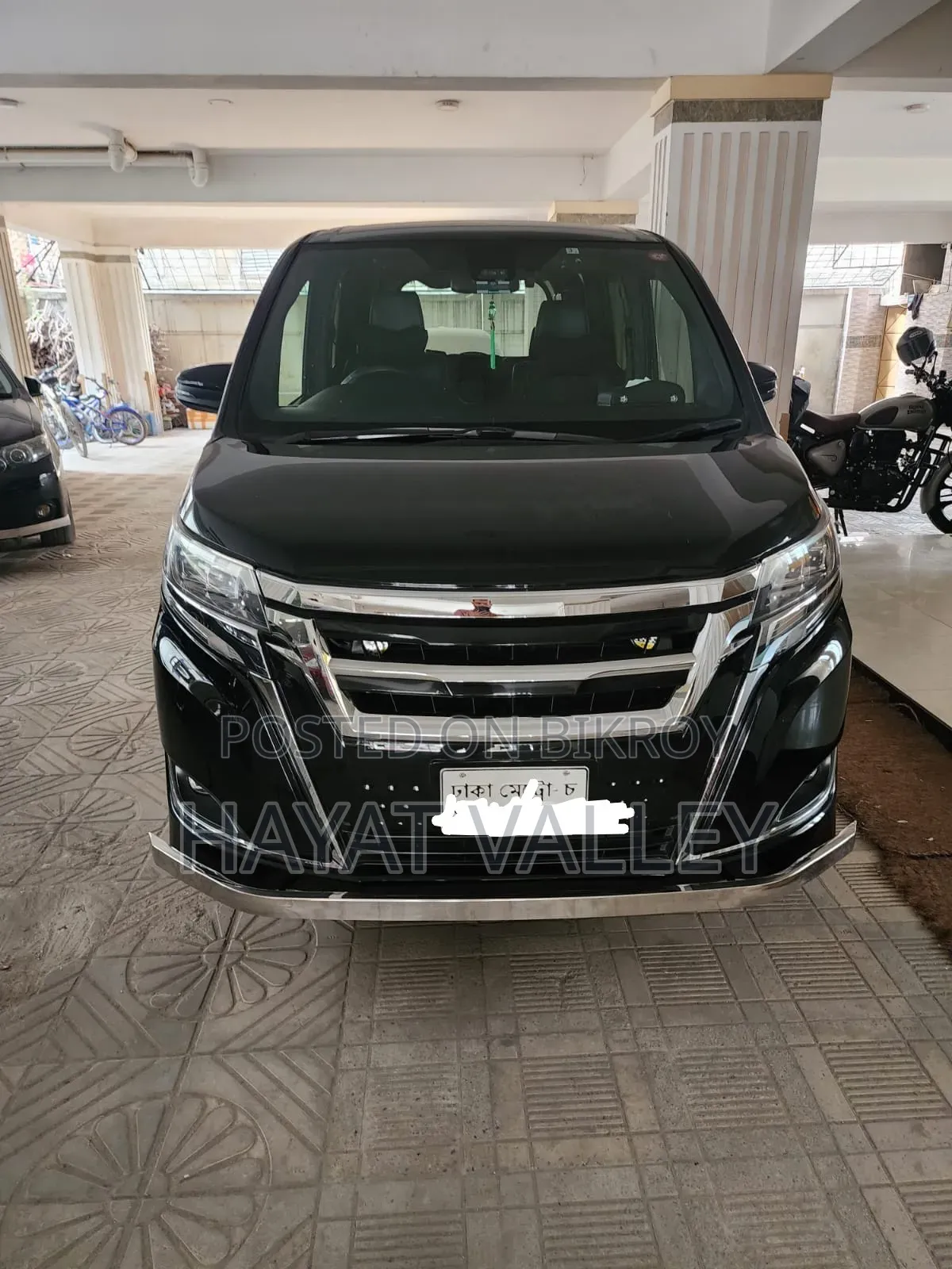 Toyota Noah 2018 Black