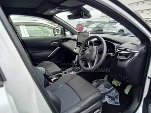 Toyota Corolla Cross 2024 Pearl