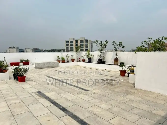 3bdrm Apartment in White Property, Dhanmondi for sale