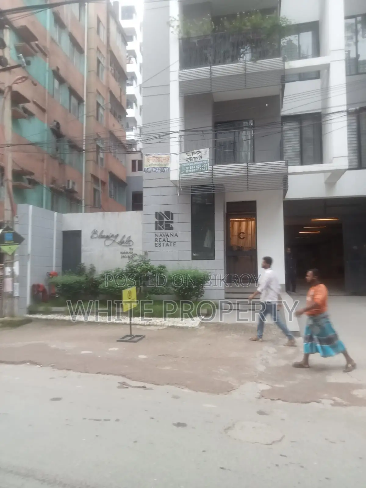 3bdrm Apartment in White Property, Dhanmondi for sale