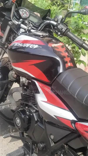 Bajaj Discover 125 2022 Black