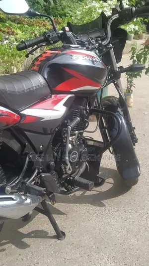 Bajaj Discover 125 2022 Black