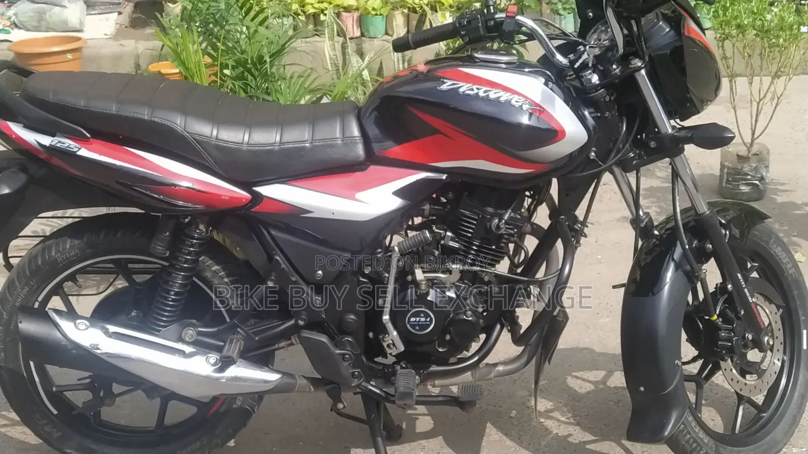 Bajaj Discover 125 2022 Black