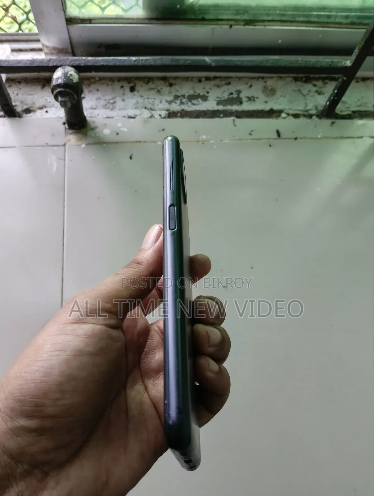 স্যামসাং গ্যালাক্সি এ১২ ৬৪ জিবি ব্ল্যাক