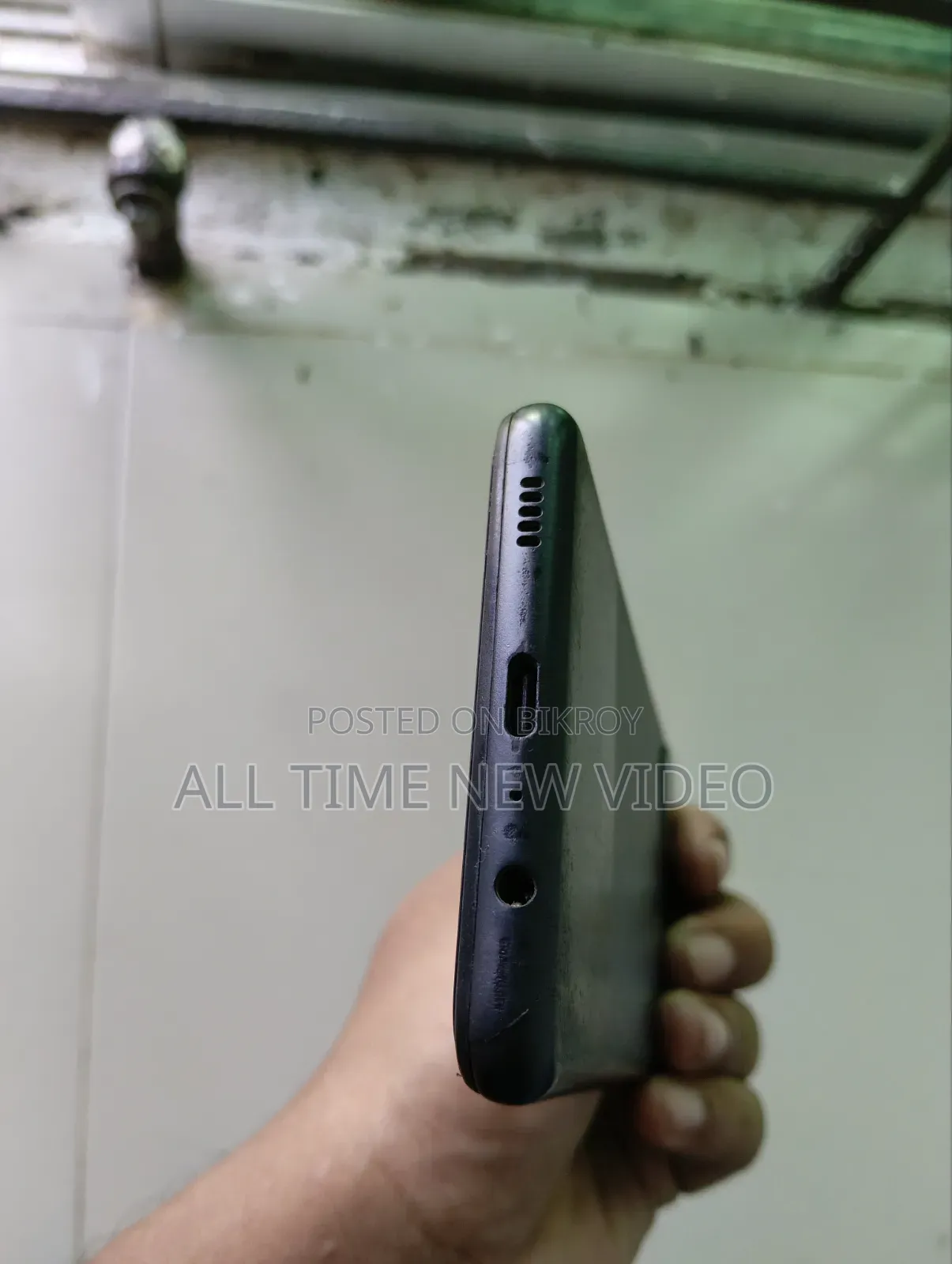 স্যামসাং গ্যালাক্সি এ১২ ৬৪ জিবি ব্ল্যাক