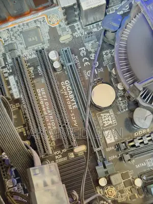 Desktop Computer Gigabyte 8GB Intel Core i5 HDD+SSD 1T