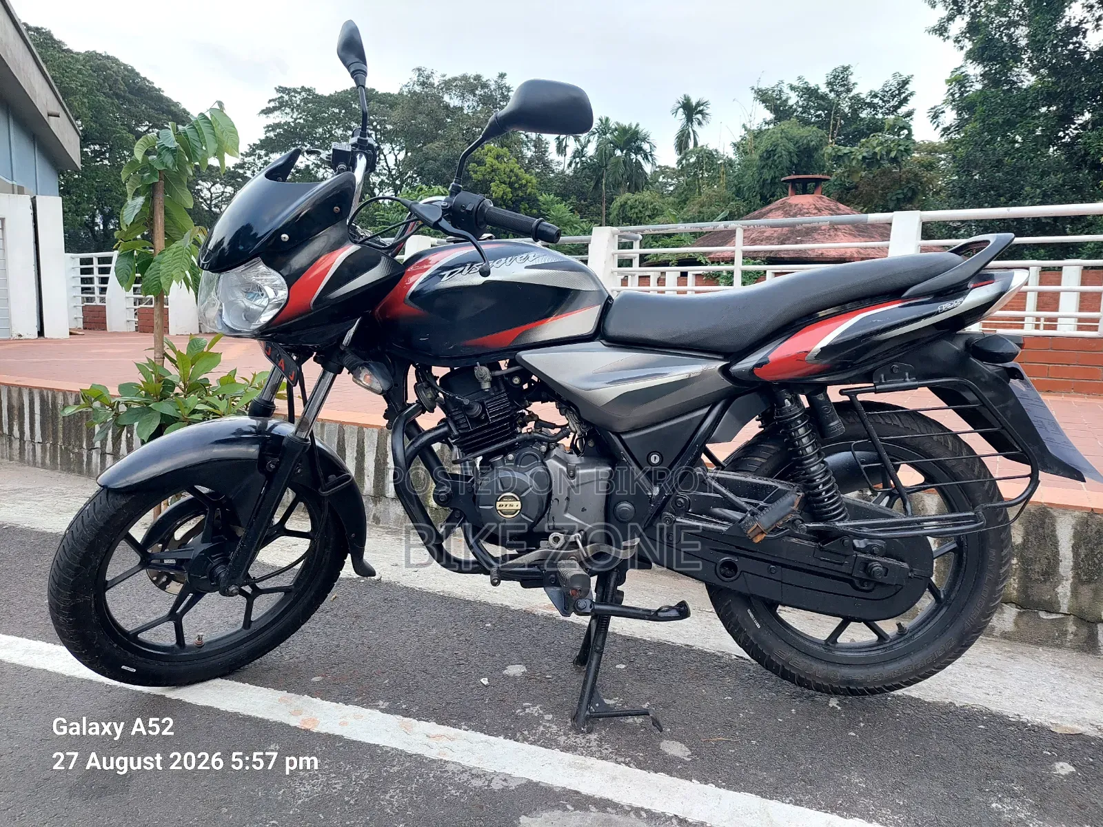 Bajaj Discover 125 2019 Black