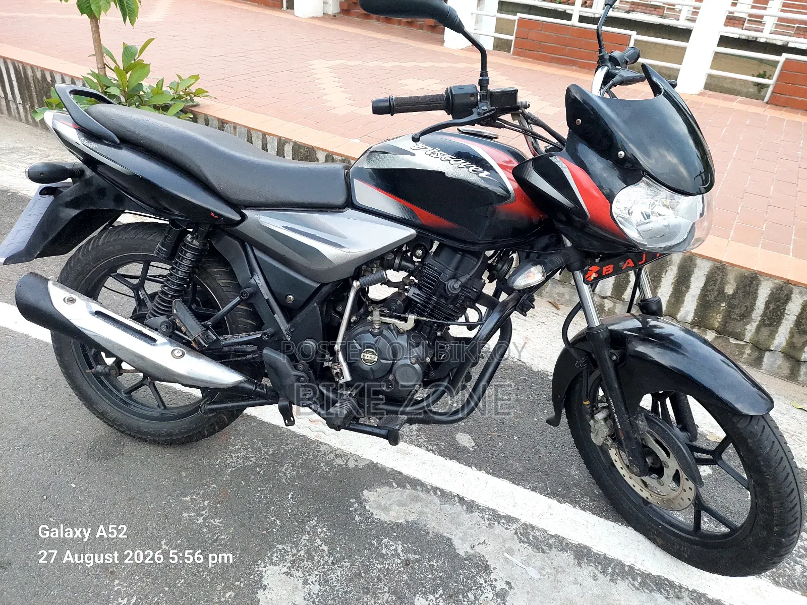 Bajaj Discover 125 2019 Black