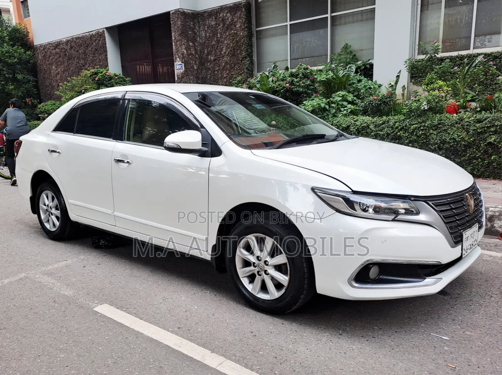 Toyota Premio 2019 Pearl