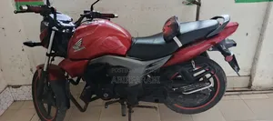 Honda CB 2018 Red