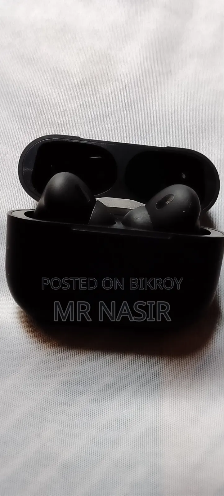 Airport Pro Made in Dubai With Wireless Charging  Black