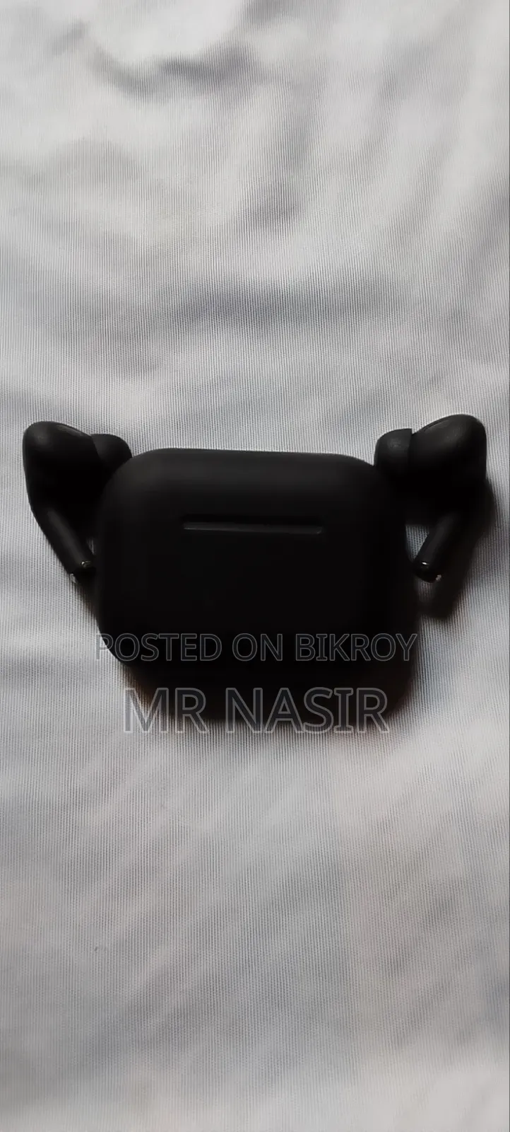 Airport Pro Made in Dubai With Wireless Charging  Black