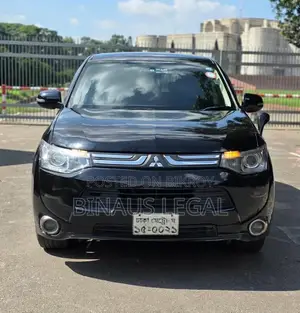 Mitsubishi Outlander 2013 Black