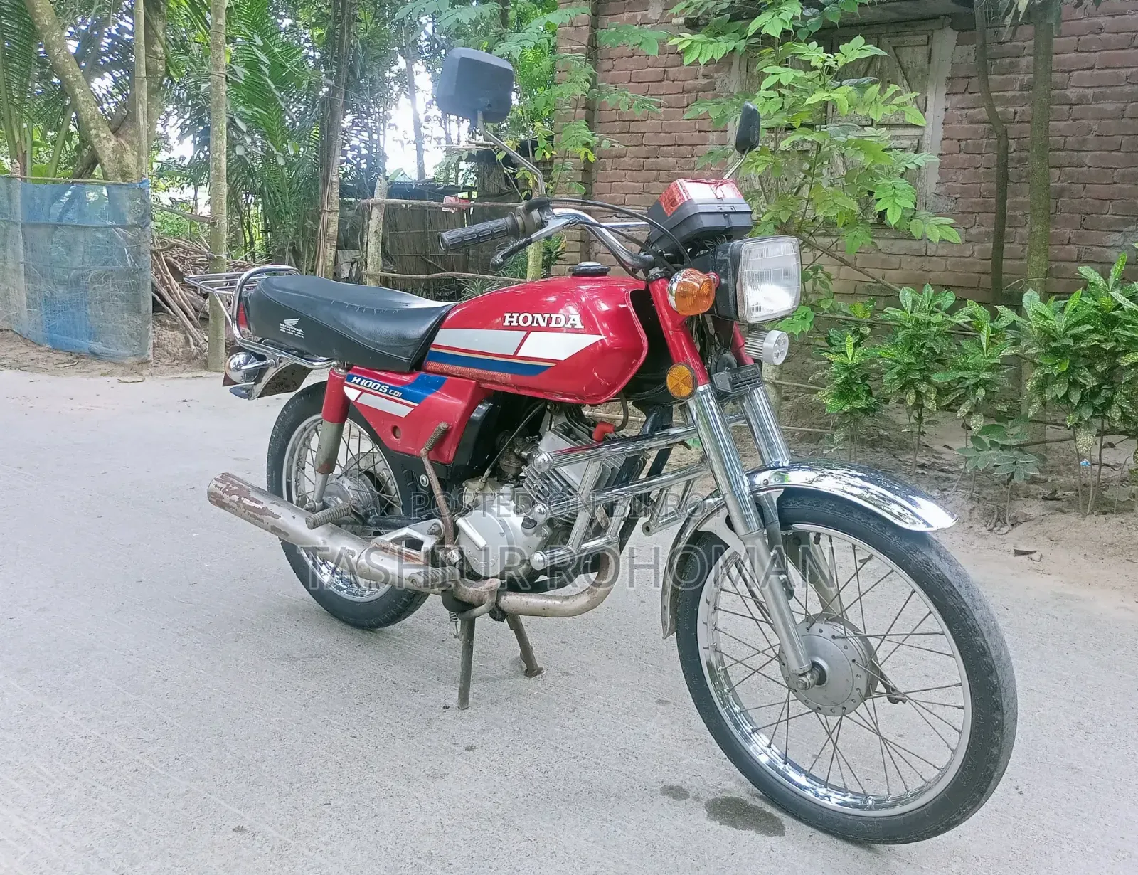 Honda 2003 Red
