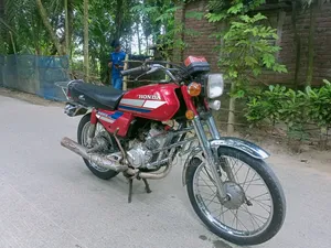 Honda 2003 Red