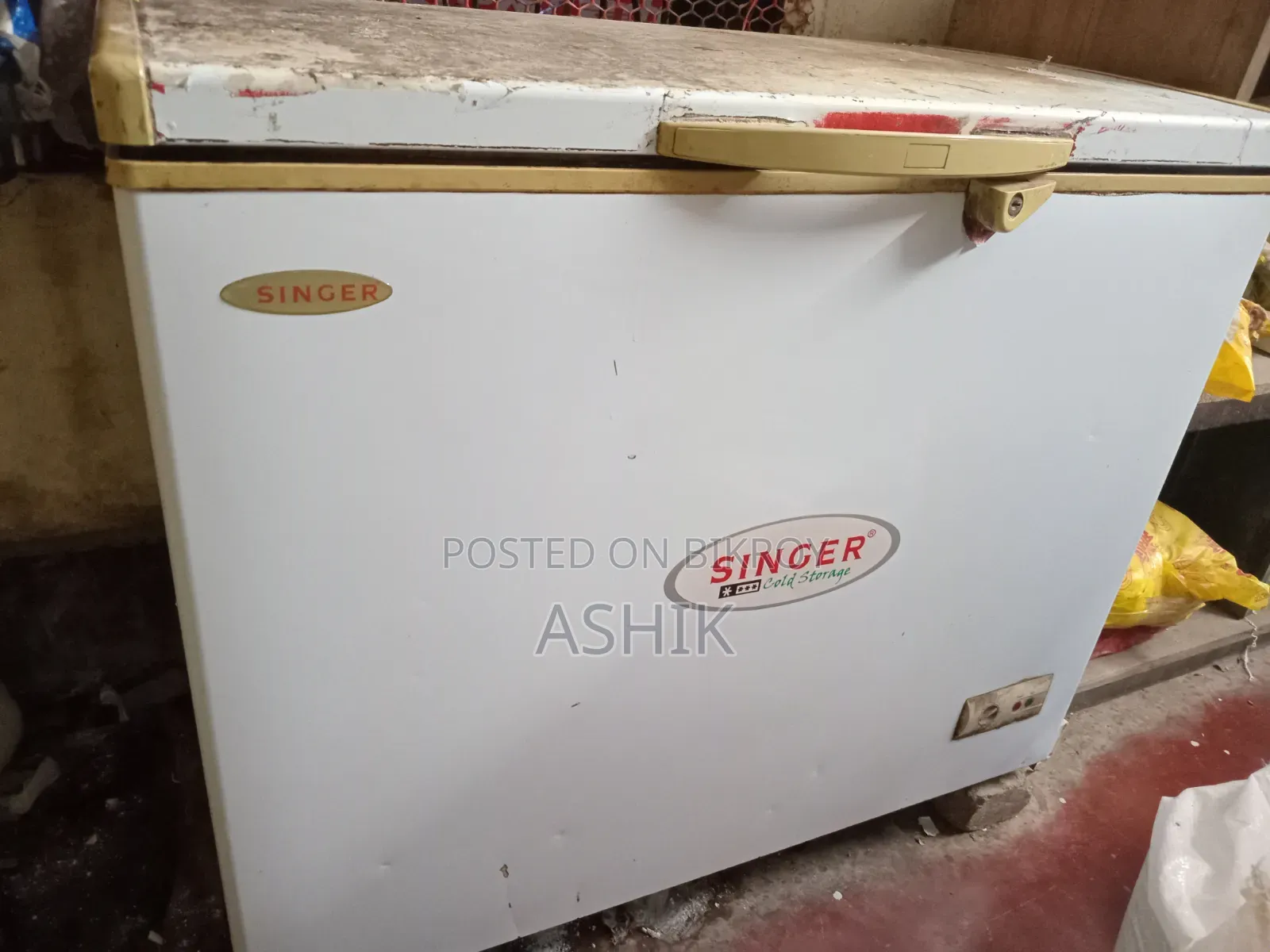 Singer Frige