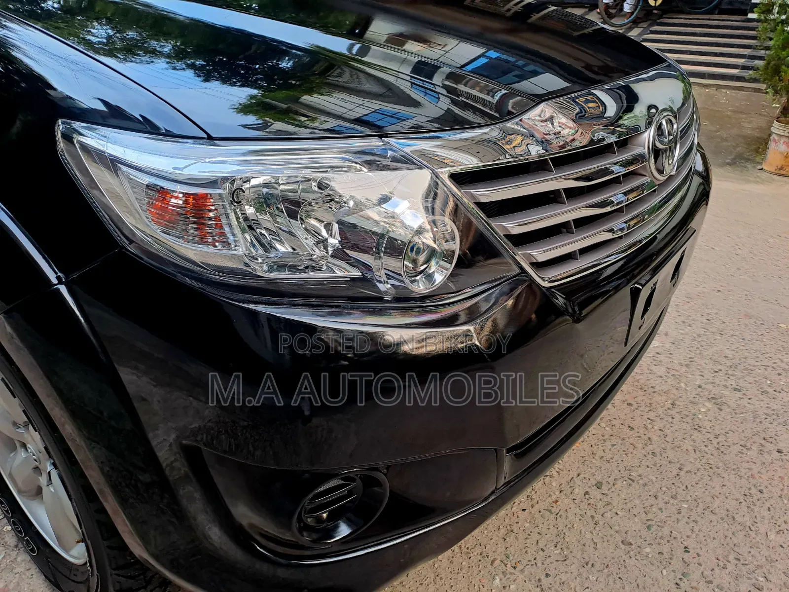 Toyota Fortuner 2013 Black