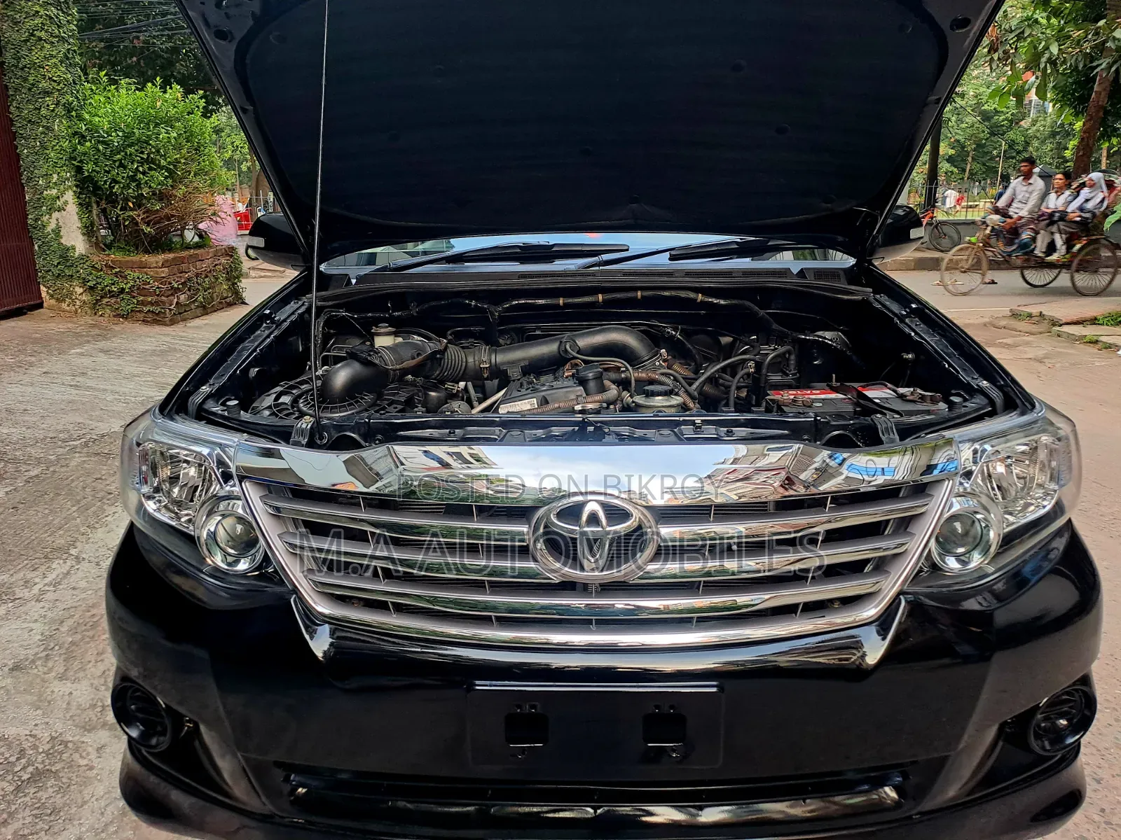 Toyota Fortuner 2013 Black