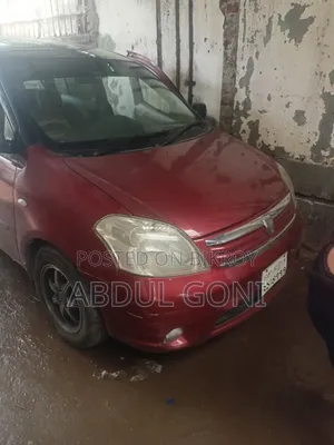 Toyota Raum 2006 Red