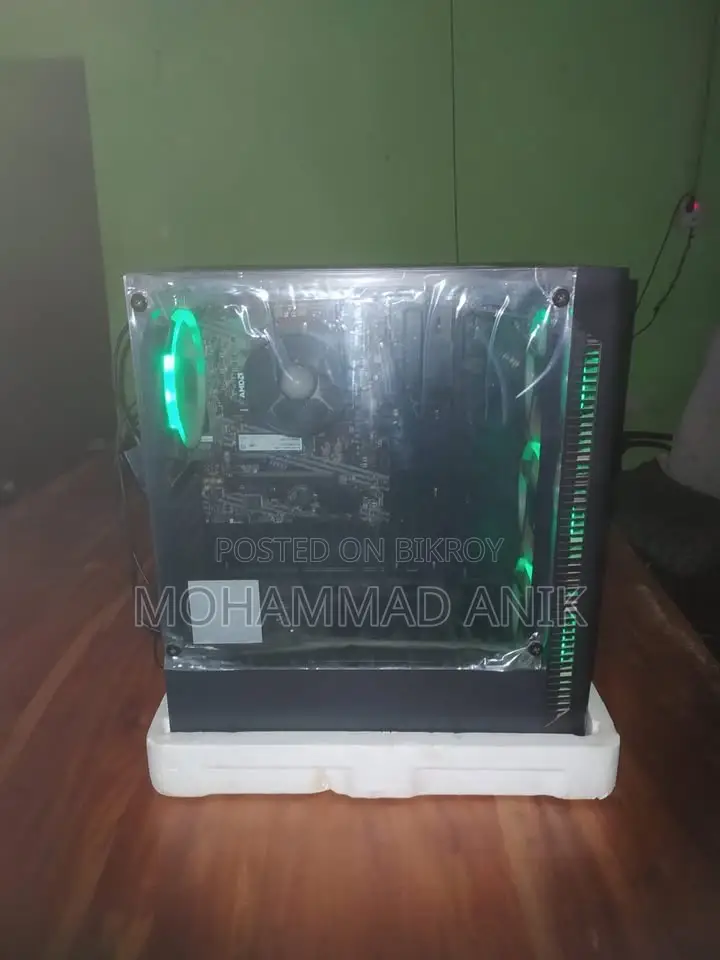 Desktop Computer 8GB AMD Ryzen 5 SSD 256GB