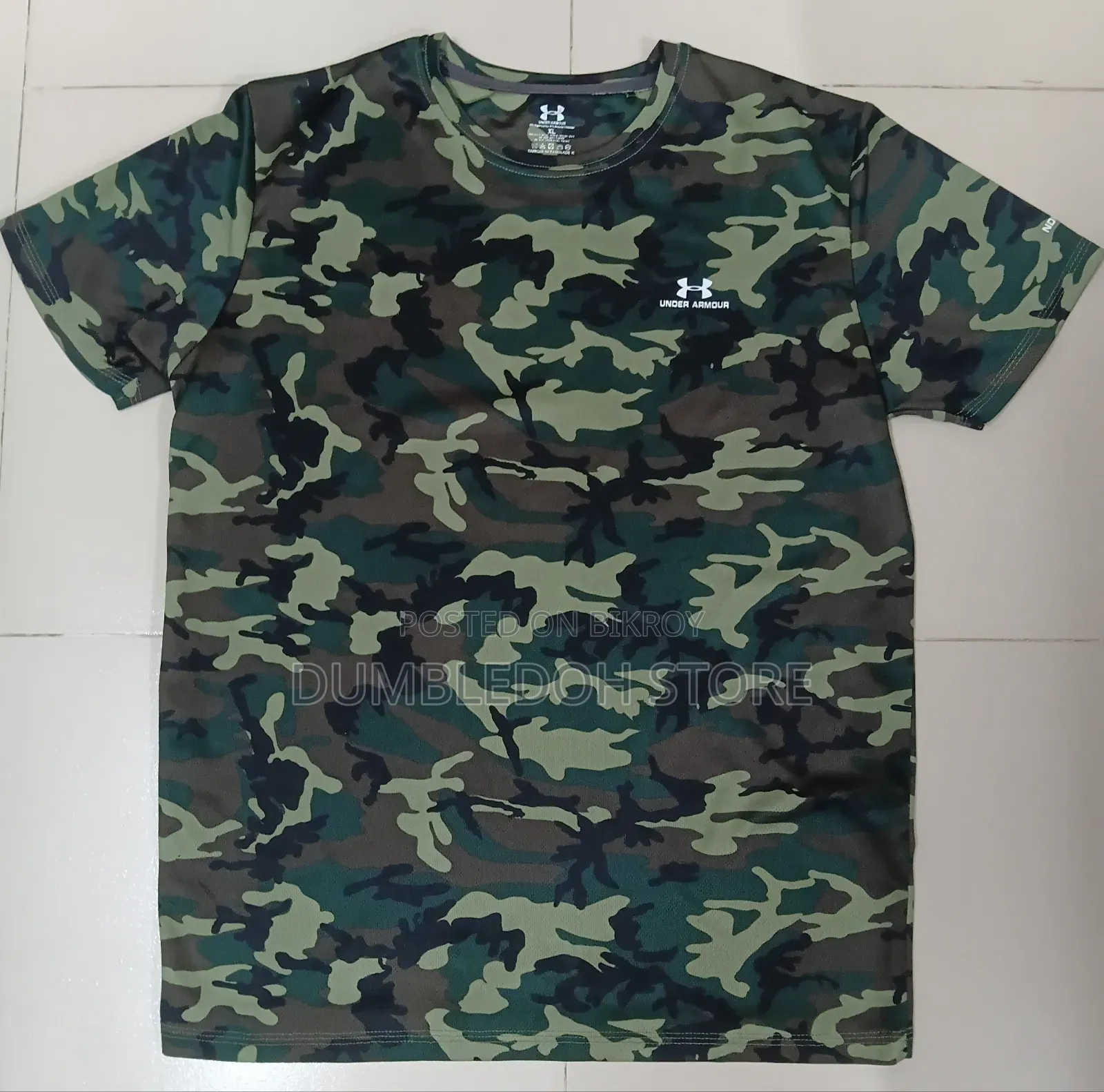 Under Armour Camo T-Shirt (Pre-Owned)