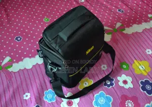 Nikon D60 Professional Used With Lens & Bag