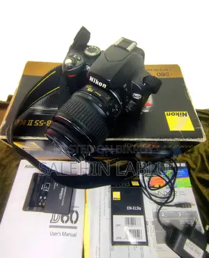 Nikon D60 Professional Used With Lens & Bag