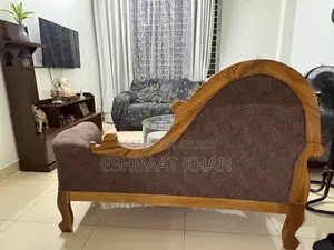Diwan Made or Shegun Wood