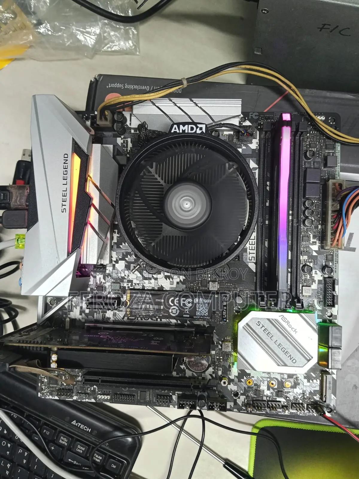 Desktop Computer 8GB AMD Ryzen 5 SSHD (Hybrid) 256GB