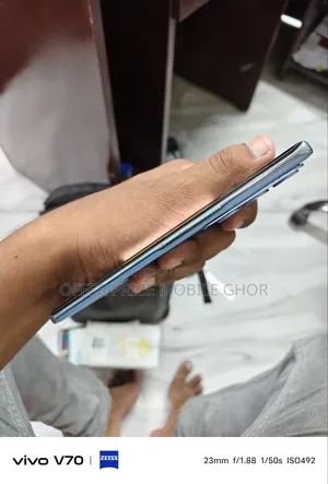 Vivo V27 128 GB Blue