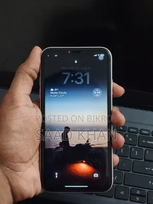 Apple iPhone XR 64 GB White