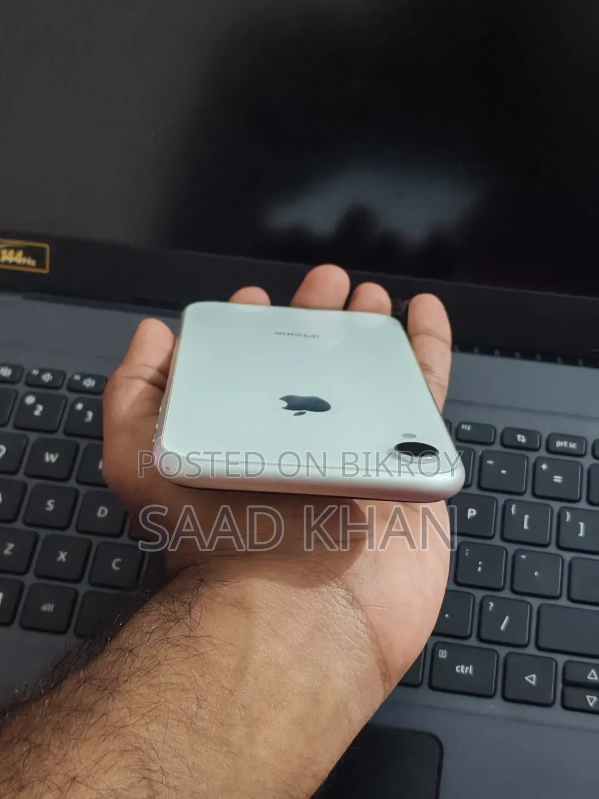Apple iPhone XR 64 GB White