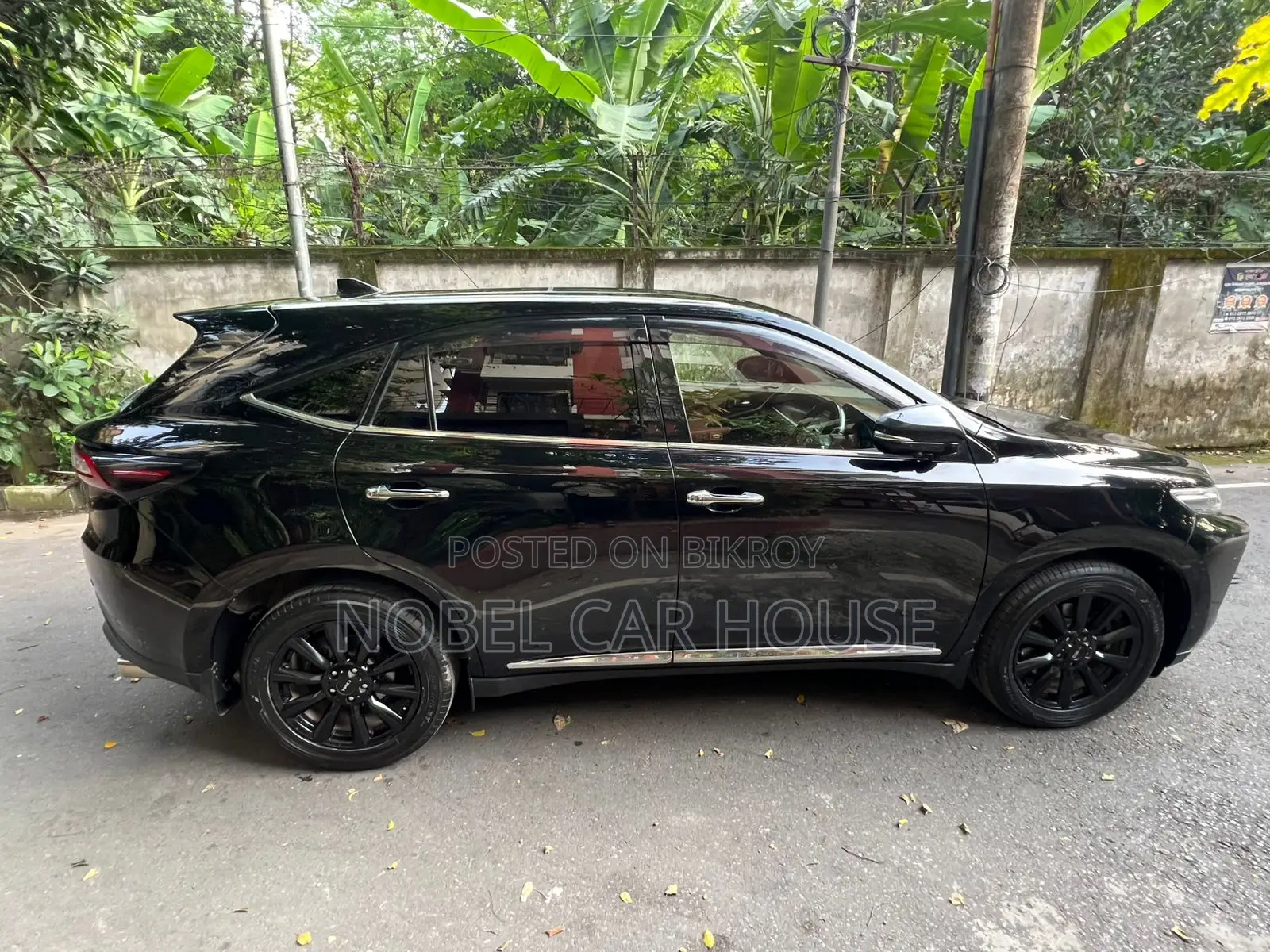 Toyota Harrier 2017 Black
