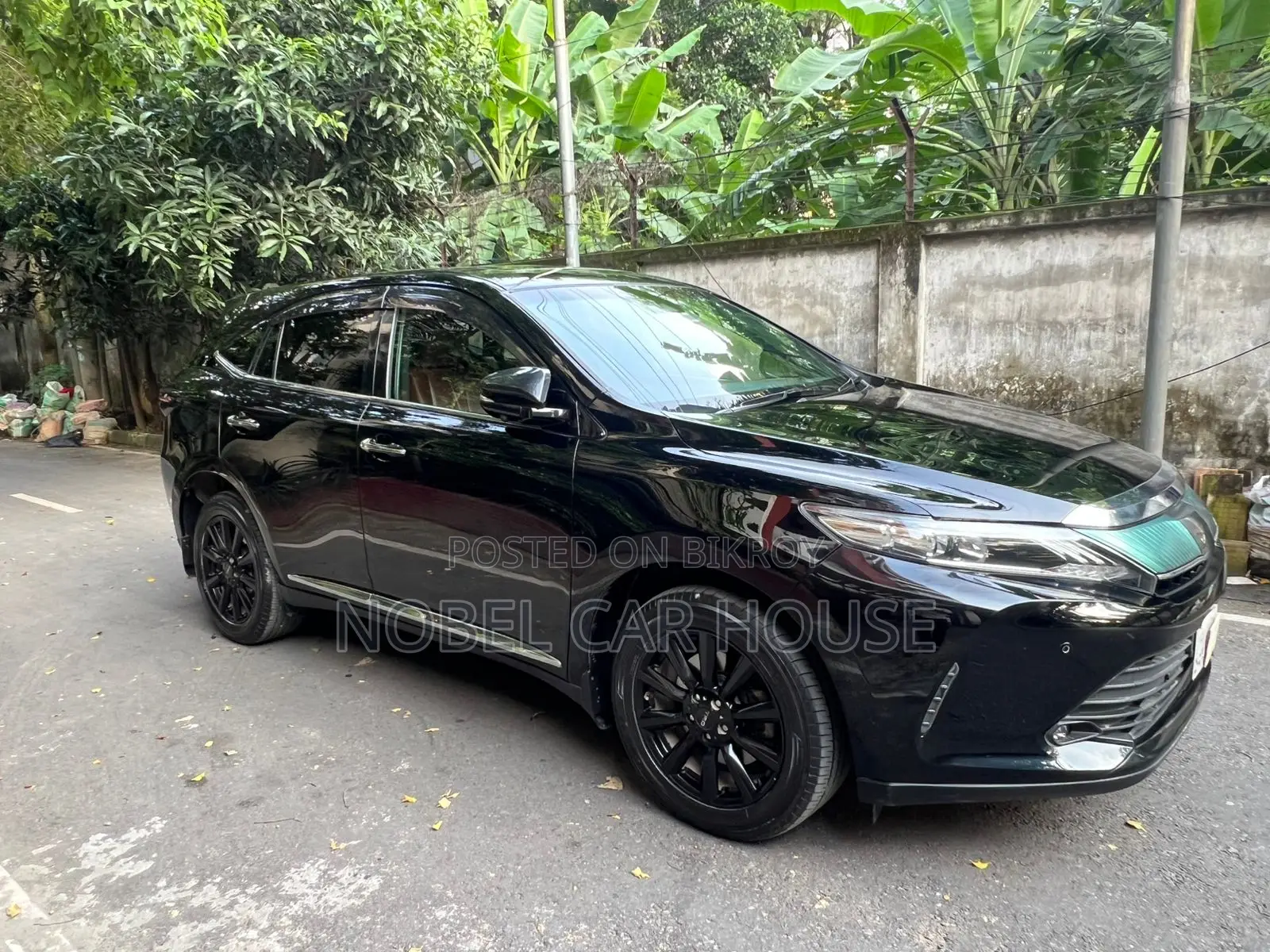 Toyota Harrier 2017 Black