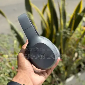 Edifier W600bt 30 Hours of Continuous Audio Playback. Negotiable