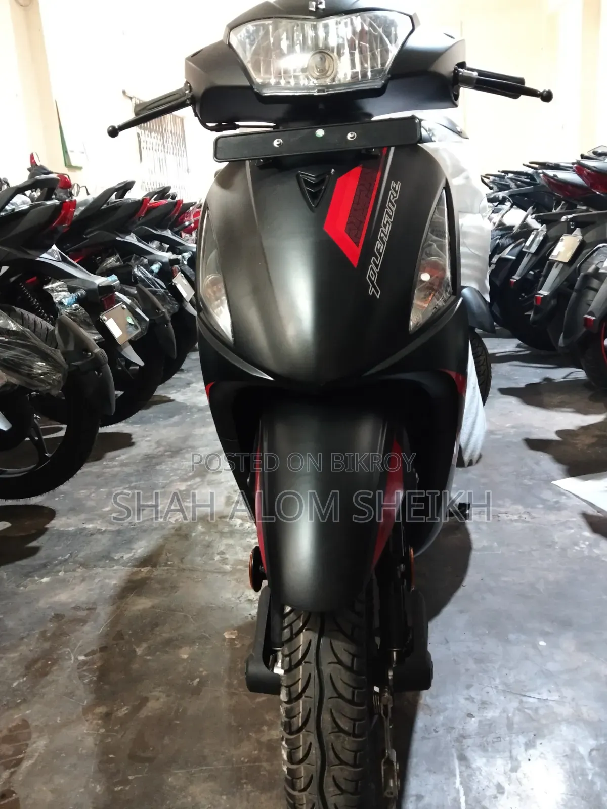 New Hero Pleasure 2026 Black