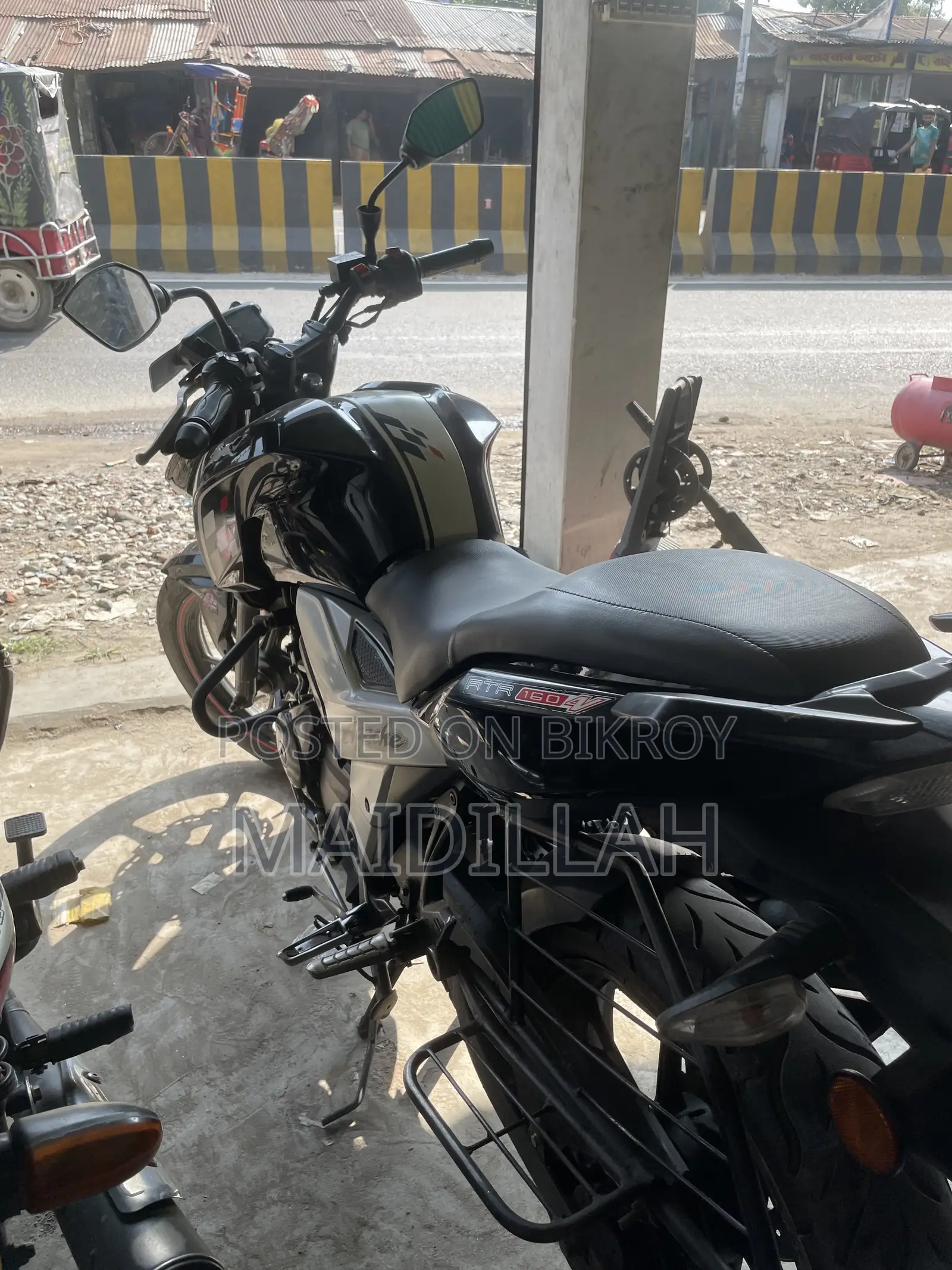 TVS Apache 160 4V 2021 Black