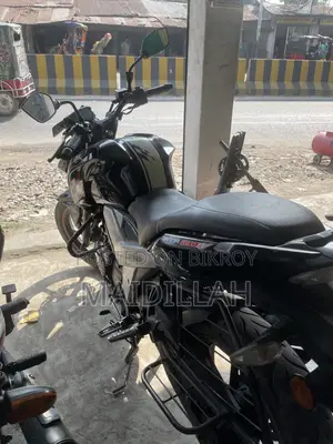 TVS Apache 160 4V 2021 Black