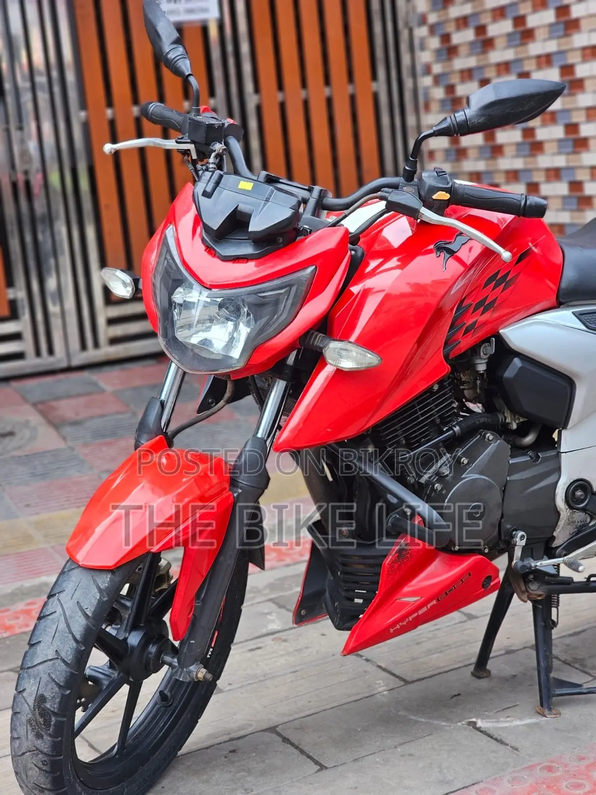 TVS Apache RTR 160 4V 2019 Red