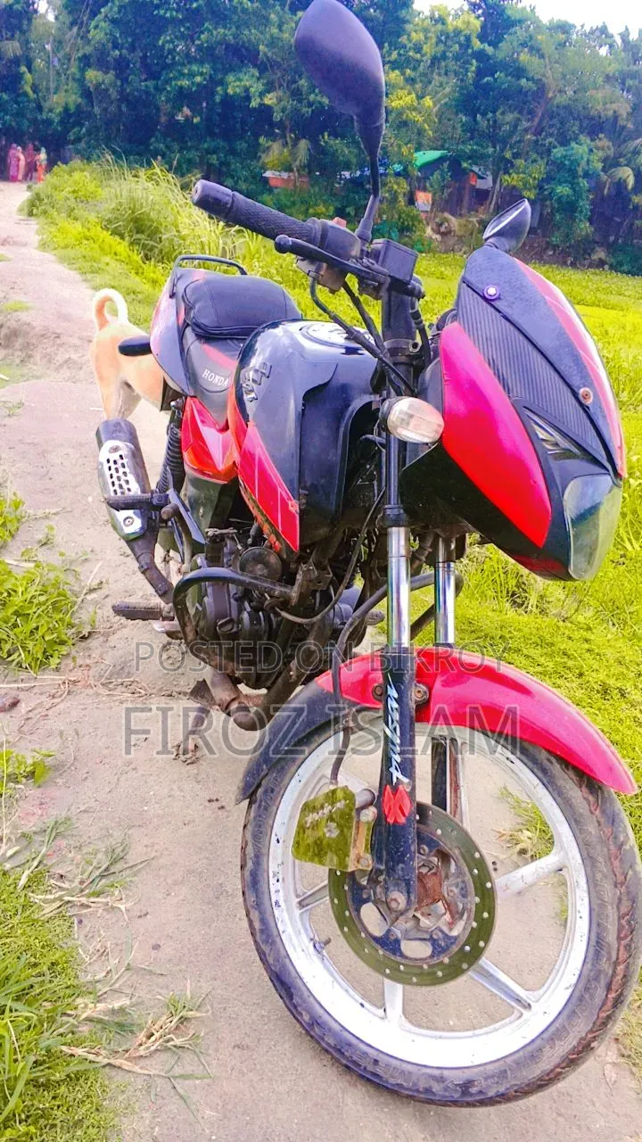 Bajaj Pulsar 150 2016 Red
