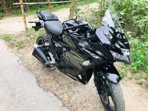 Suzuki Gixxer SF , 2025