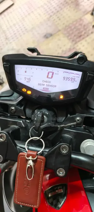 TVS Apache RTR 160 2V ABS 2025 Black