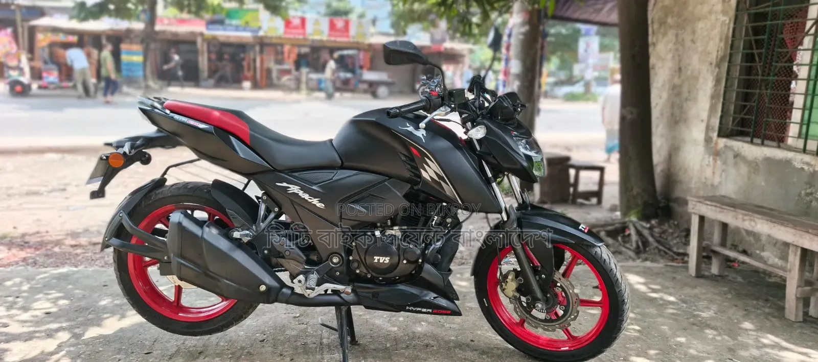 TVS Apache RTR 160 2V ABS 2025 Black