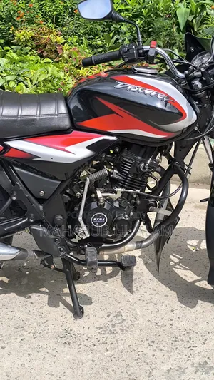 Bajaj Discover 125 2021 Black