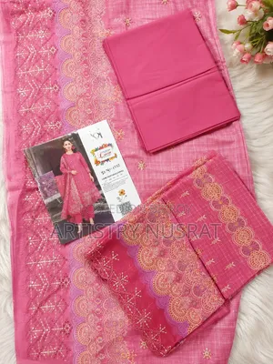 মেয়েদের পোশাক
