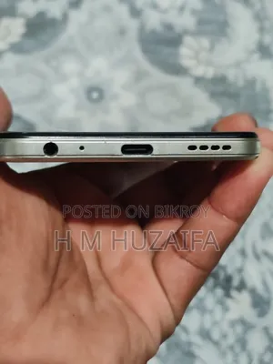 Vivo Y33s 128 GB