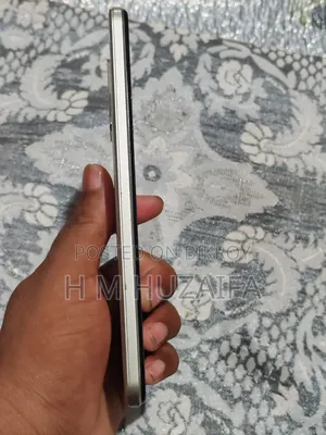 Vivo Y33s 128 GB
