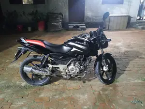Bajaj Pulsar 150 2016 Black